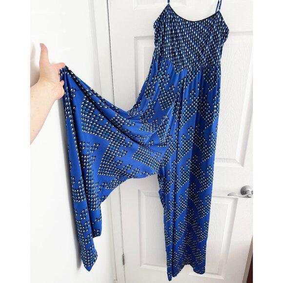 Diane Von Furstenberg "Ivena" Printed Blue Silk Romper, size 10 (fits 8/10) - Picture 3 of 11